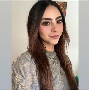 Meet your Posher, Daniela